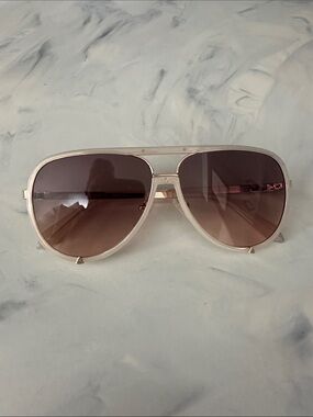 Quay Australia - Aviator Sunglasses in Off White and Brown Gradient